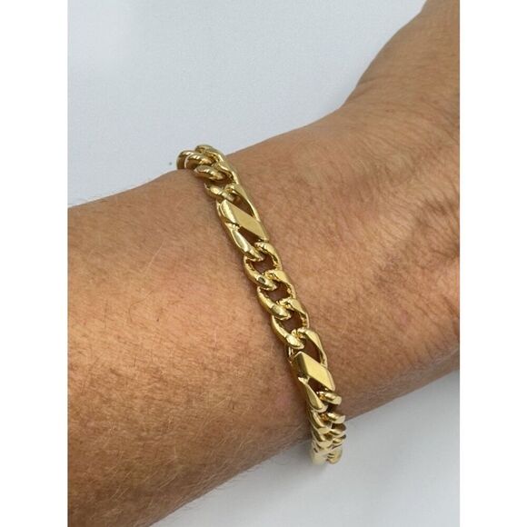 Vintage Monet‎ Gold Tone Figaro Link Chain Link Classic Style Bracelet 7” - Picture 6 of 8